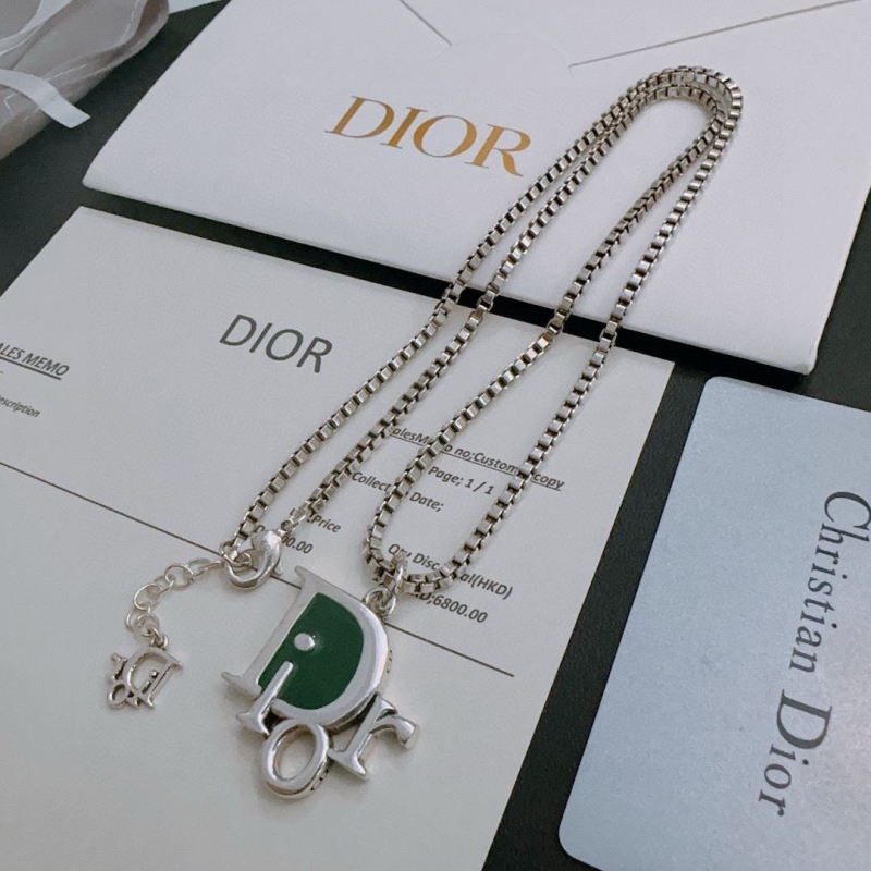 chr1st1an D10r necklaces
